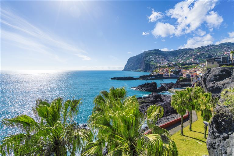 Madeira - Natur, Ausblicke & Atlantikflair ©Balate Dorin/istock